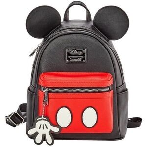 BNWT Loungefly Disney Mickey Mouse Suit w/ Mickey Hand Zipper Pull Backpack